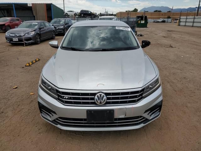 2017 Volkswagen Passat R-Line