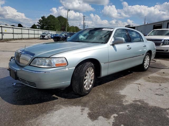 2007 Lincoln Town Car Signature