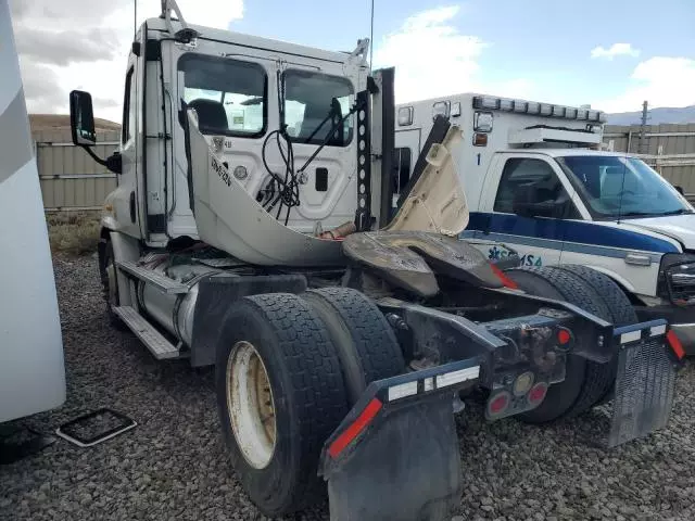 2013 Freightliner Cascadia 113