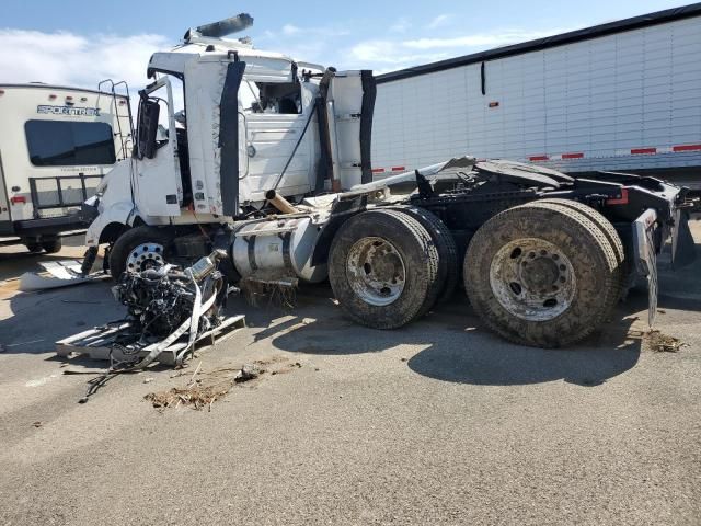 2019 Volvo VN VNL