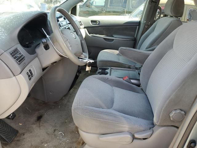 2006 Toyota Sienna CE