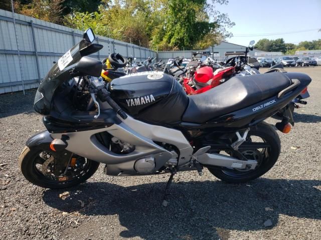 2001 Yamaha YZF600 R