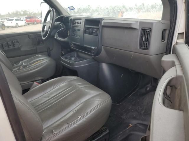 2007 GMC Savana Cutaway G3500