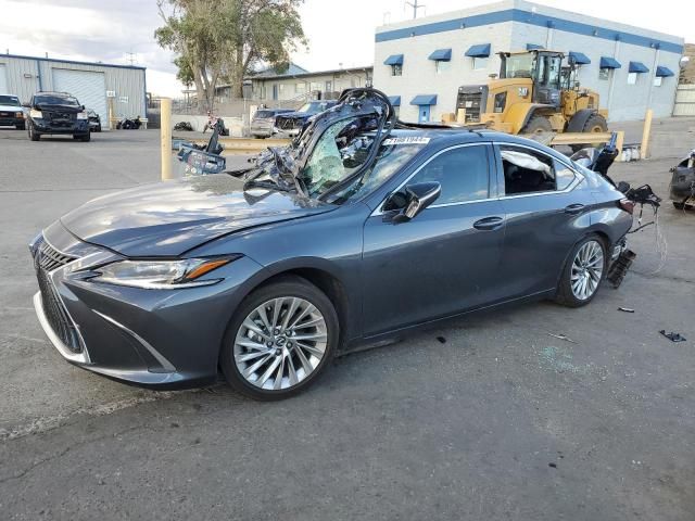 2023 Lexus ES 300H Base