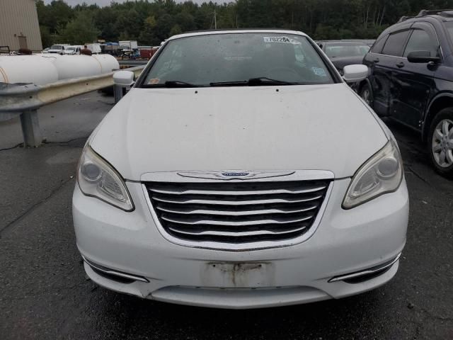 2012 Chrysler 200 Touring