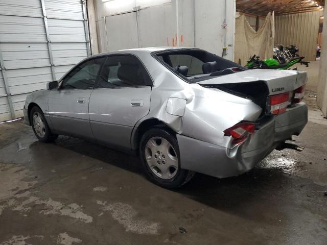 2000 Lexus ES 300