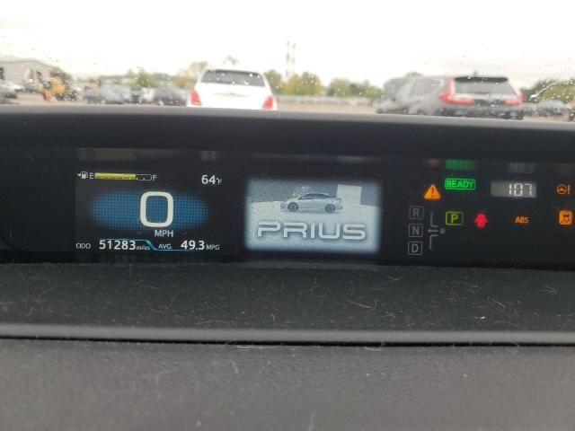 2022 Toyota Prius LE