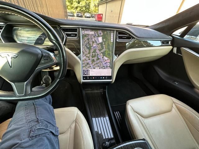 2016 Tesla Model S