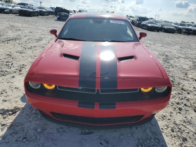 2016 Dodge Challenger SXT