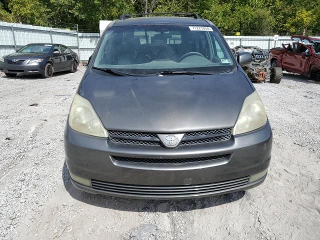 2005 Toyota Sienna XLE