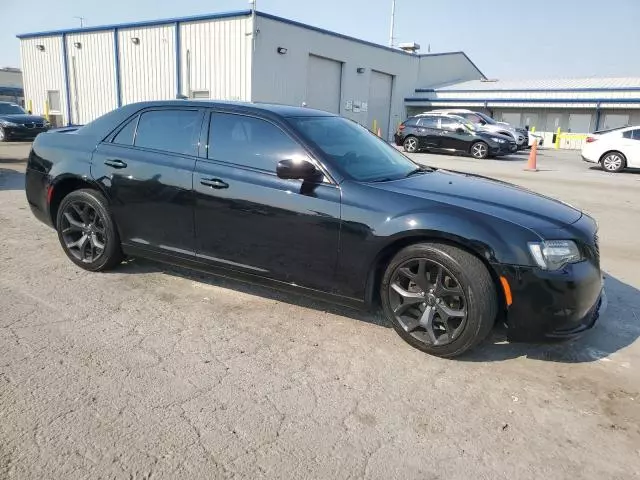 2020 Chrysler 300 Touring