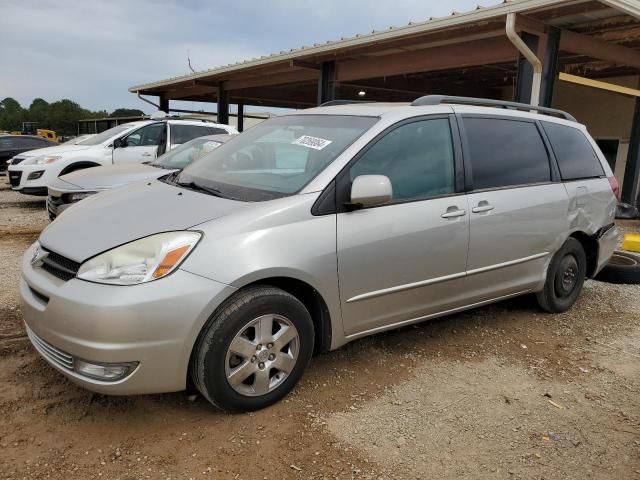 2005 Toyota Sienna XLE