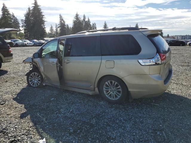 2011 Toyota Sienna XLE