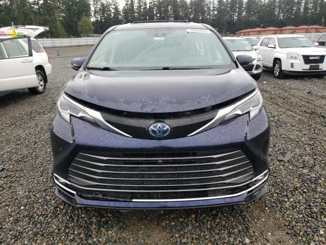 2021 Toyota Sienna Limited