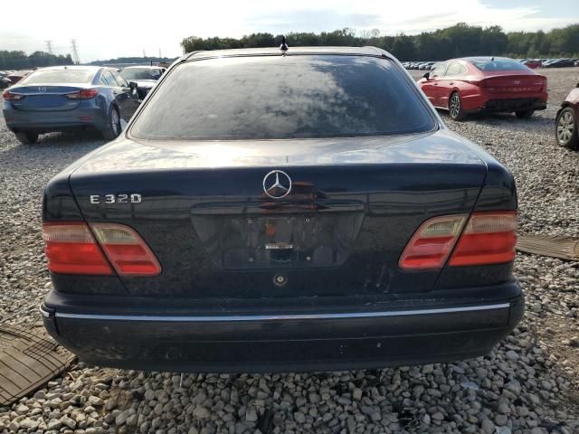 2001 Mercedes-Benz E 320