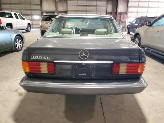 1990 Mercedes-Benz 300 SE