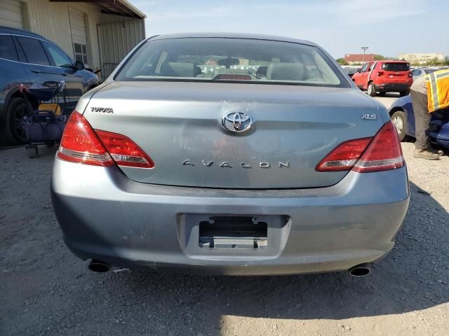 2005 Toyota Avalon XL