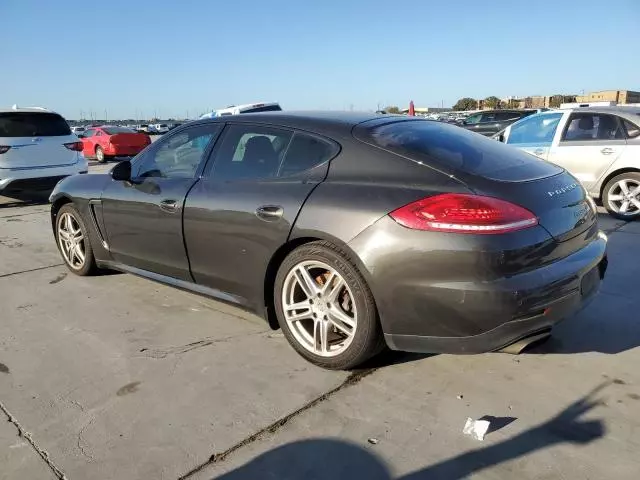 2014 Porsche Panamera 2