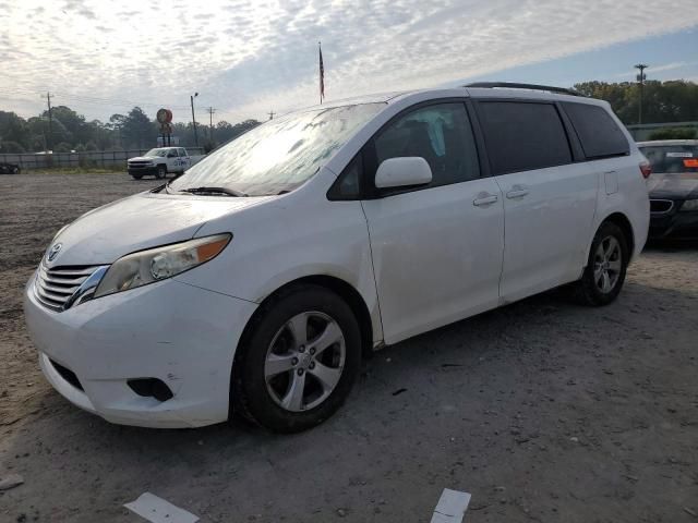 2015 Toyota Sienna LE