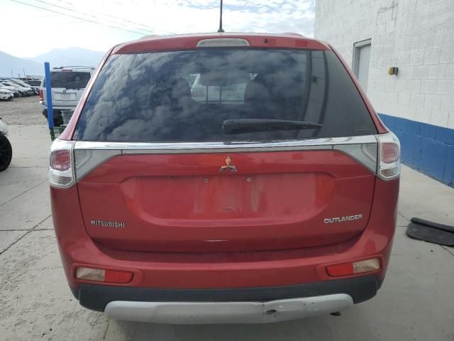 2015 Mitsubishi Outlander SE