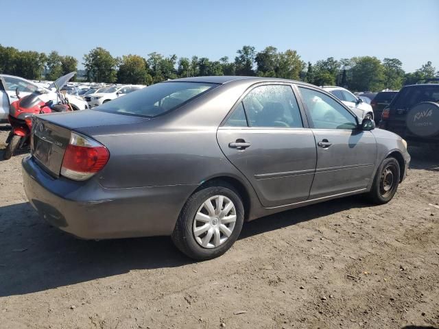 2005 Toyota Camry LE