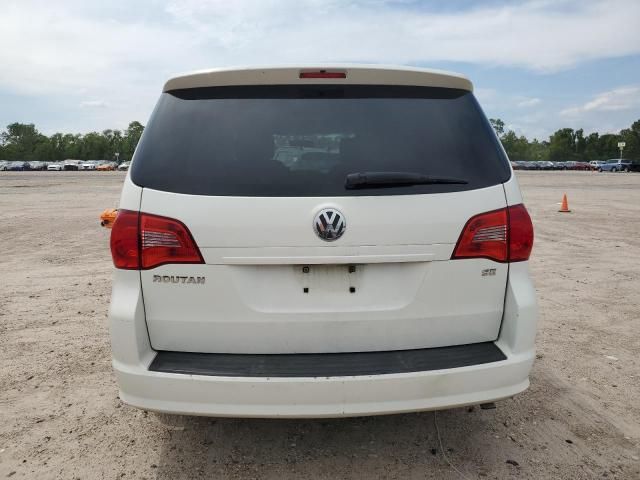 2009 Volkswagen Routan SE