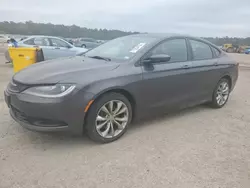 Carros salvage sin ofertas aún a la venta en subasta: 2015 Chrysler 200 S