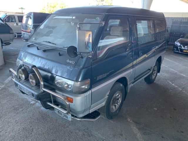 1993 Mitsubishi Delica