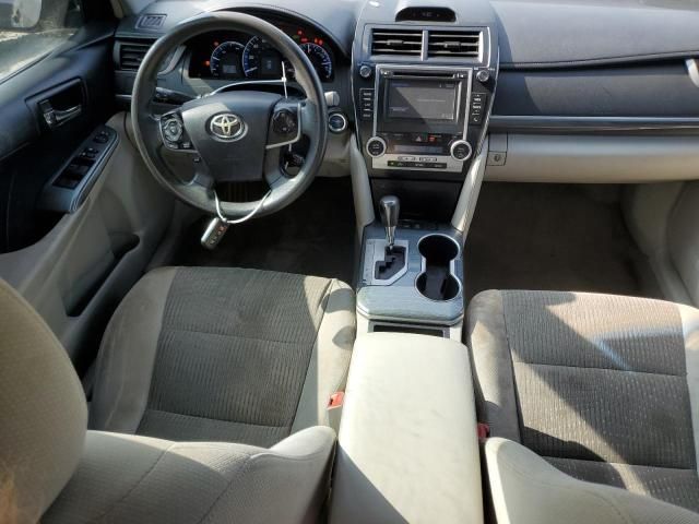 2014 Toyota Camry Hybrid