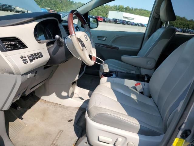 2013 Toyota Sienna XLE