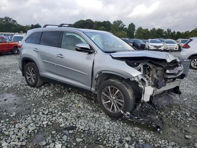 2019 Toyota Highlander SE