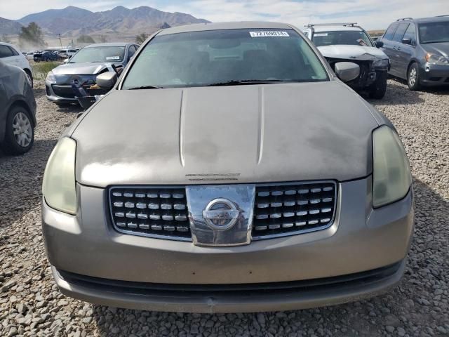 2005 Nissan Maxima SE