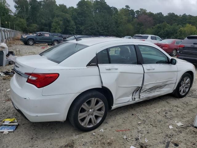 2013 Chrysler 200 Touring