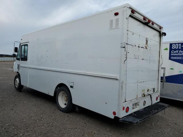 1999 Freightliner Chassis M Line WALK-IN Van