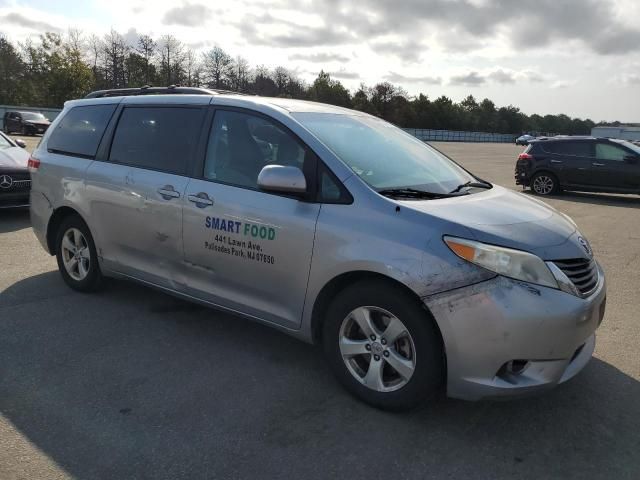 2011 Toyota Sienna LE