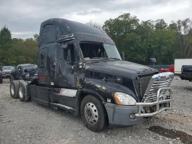 2015 Freightliner Cascadia 125