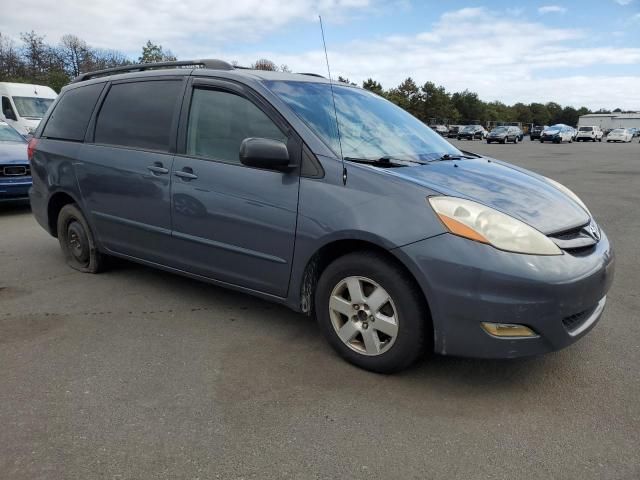 2007 Toyota Sienna CE