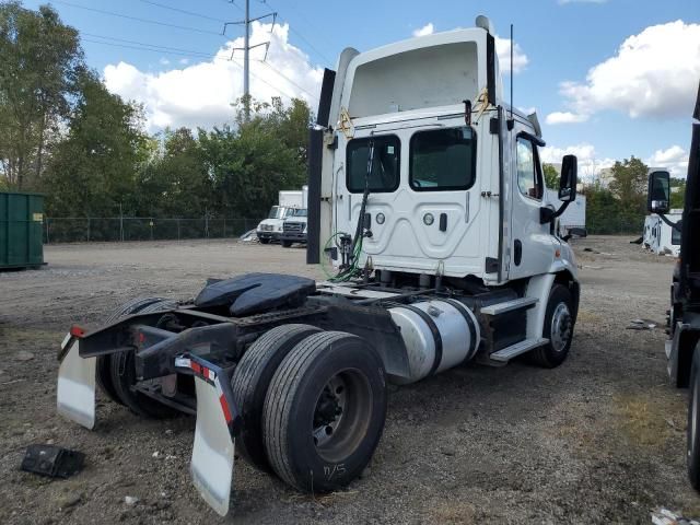 2018 Freightliner Cascadia 113