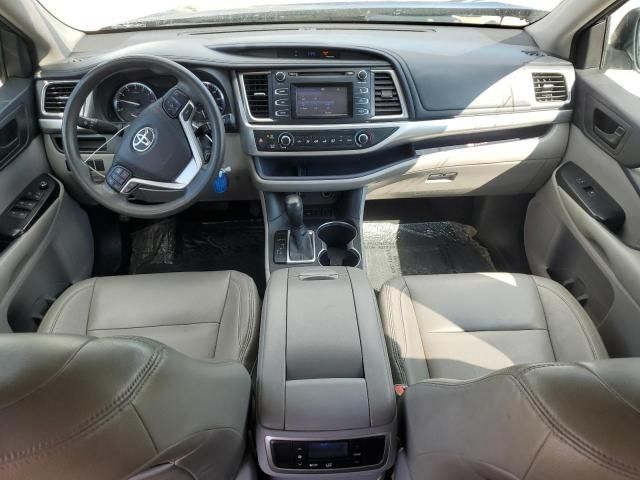 2015 Toyota Highlander LE