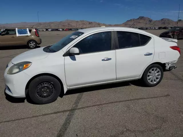 2014 Nissan Versa S