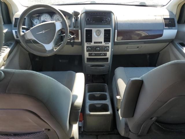 2010 Chrysler Town & Country Touring