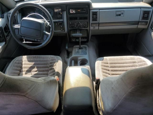 1995 Jeep Grand Cherokee Laredo