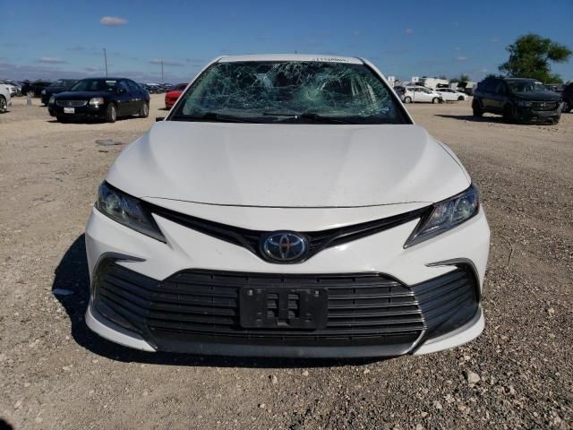 2022 Toyota Camry LE