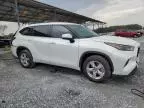 2022 Toyota Highlander Hybrid LE