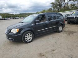 Chrysler Vehiculos salvage en venta: 2014 Chrysler Town & Country Touring