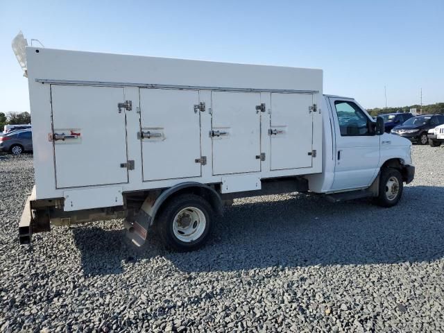 2018 Ford E450 Super Duty Refrigerated Truck