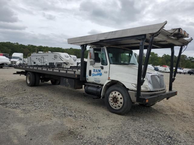 2003 International 4000 4400