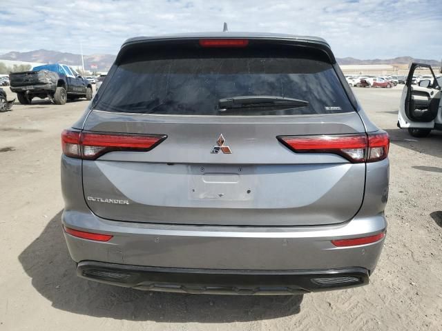 2022 Mitsubishi Outlander SE