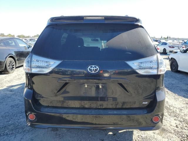 2016 Toyota Sienna SE