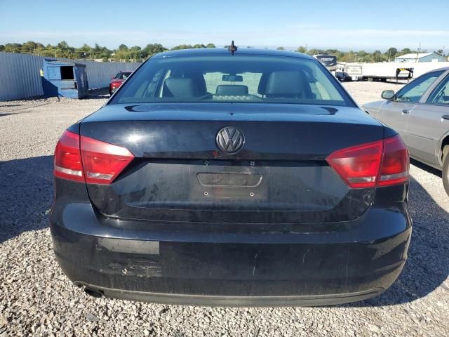 2015 Volkswagen Passat SE